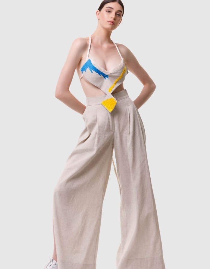 Contemporary ETIKA natural-fibre fashion